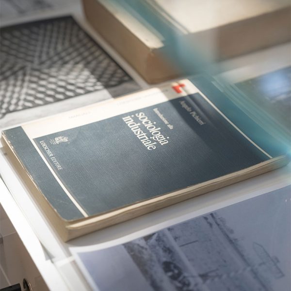 Ars-Altera-Cura-biblioteca-fabbrica-1